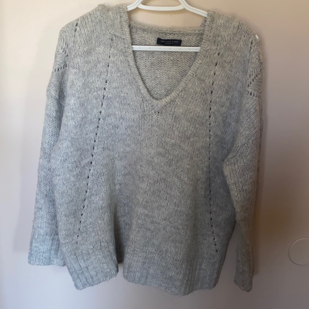 American Eagle hooded sweater